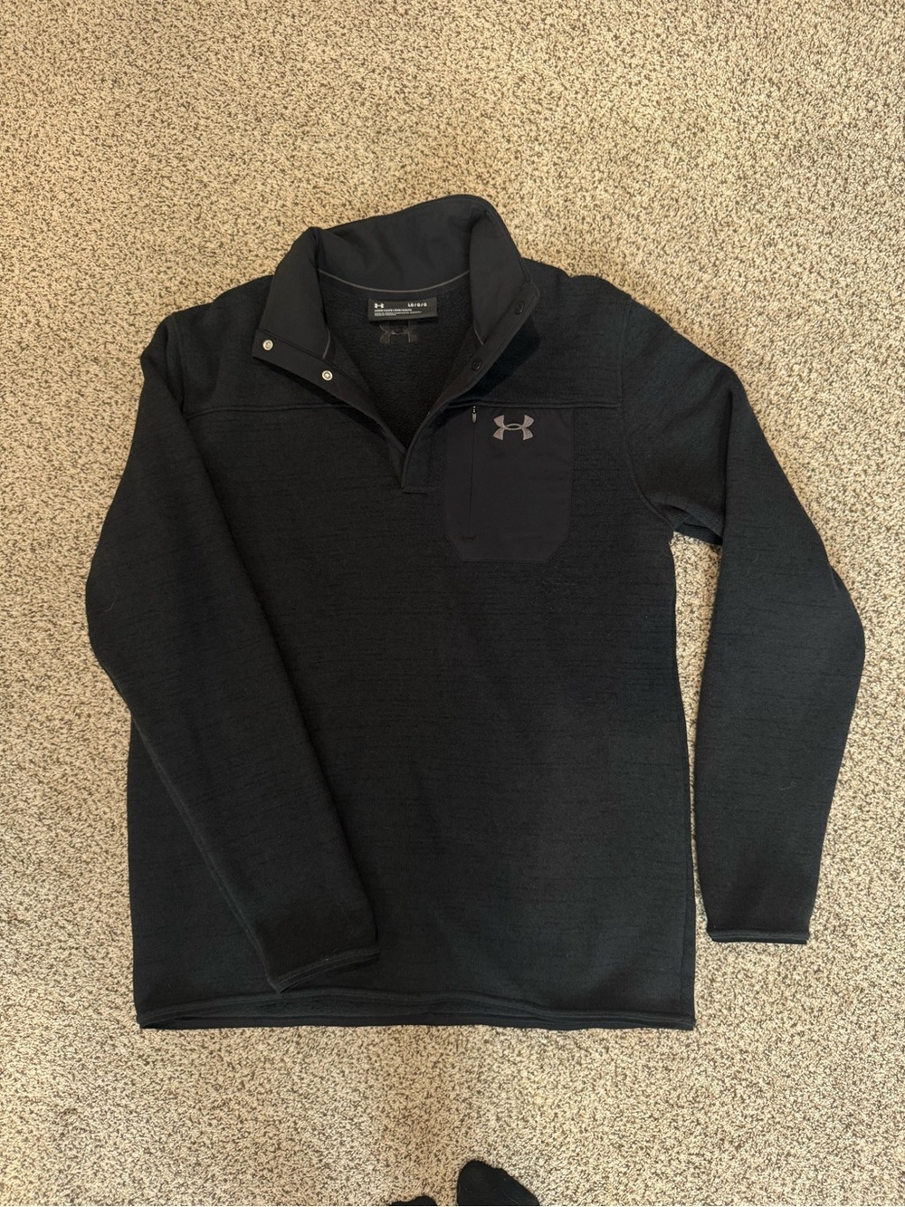 Men’s Under Armour Black Pull Over